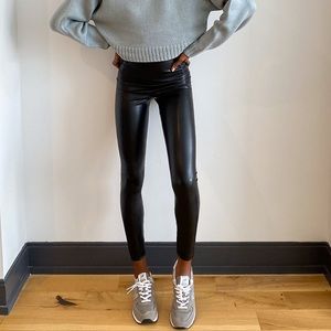 Aritzia Daria Ankle Pant